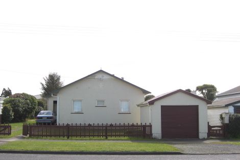 Photo of property in 64 Cloten Road, Stratford, 4332