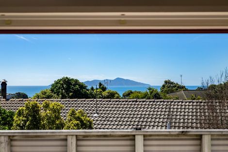 Photo of property in 11 Puketai Place, Pukerua Bay, 5026