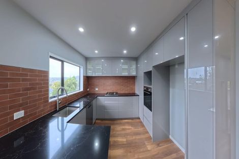 Photo of property in 64 Glengarry Road, Glen Eden, Auckland, 0602