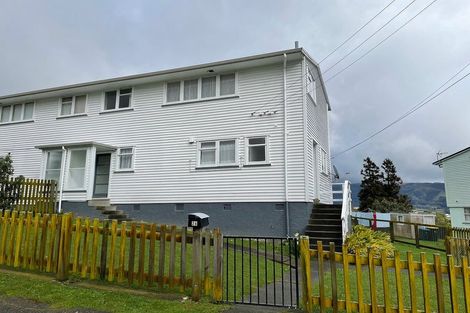 Photo of property in 26-28 Bedford Street, Cannons Creek, Porirua, 5024