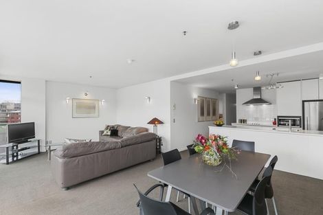Photo of property in Montreaux Apartments, 9g/164 The Terrace, Wellington Central, Wellington, 6011
