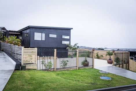 Photo of property in 2 Fantail Way, Whiritoa, Whangamata, 3691