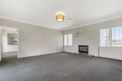Photo of property in 42 Willis Road, Papakura, 2110