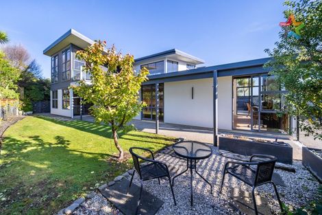 Photo of property in 22 Mount Marua Drive, Timberlea, Upper Hutt, 5018
