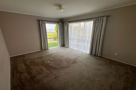 Photo of property in 5 Barton Place, Orewa, 0931