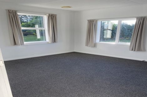 Photo of property in 36 Taupaki Road, Taupaki, Henderson, 0782