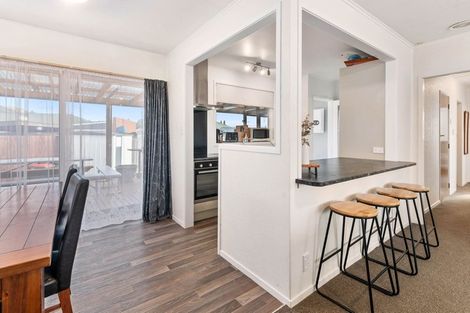 Photo of property in 19 Fenruss Street, Fairy Springs, Rotorua, 3015