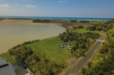 Photo of property in 10 Mangawhio Drive, Mahia, 4198