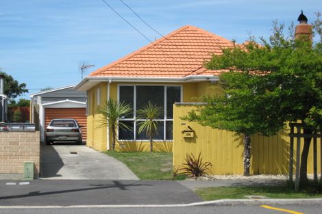 Photo of property in 139 Estuary Road, South New Brighton, Christchurch, 8062