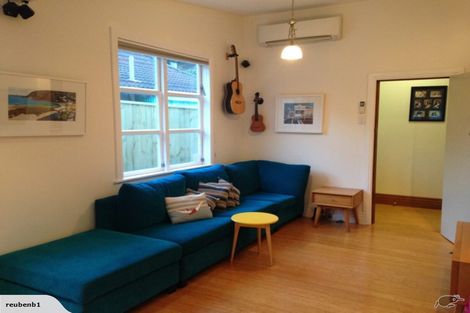 Photo of property in 250 Houghton Bay Road, Houghton Bay, Wellington, 6023