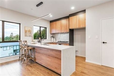 Photo of property in 185a Browns Bay Road, Browns Bay, Auckland, 0630