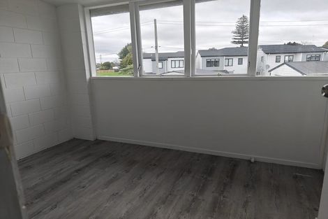 Photo of property in 1/8a Gray Avenue, Mangere East, Auckland, 2024