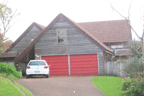 Photo of property in 21 Maxwelton Drive, Mairangi Bay, Auckland, 0630