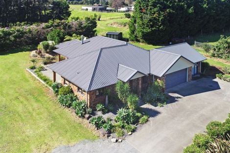 Photo of property in 24 Seagrove Road, Waiau Pa, Pukekohe, 2679