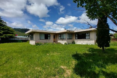 Photo of property in 43 Dover Road, Wainuiomata, Lower Hutt, 5014