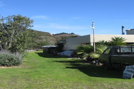 Photo of property in 869 Pataua South Road, Pataua South, Parua Bay, 0192