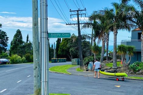 Photo of property in 52 Park Rise, Campbells Bay, Auckland, 0630