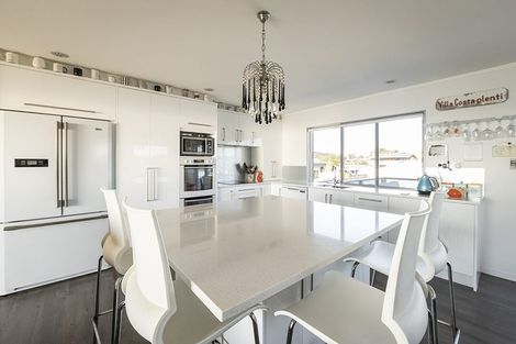 Photo of property in 28 Hall Road, Pataua North, Whangarei, 0175