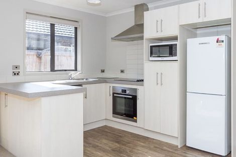 Photo of property in 3/102 Old Farm Road, Hamilton East, Hamilton, 3216