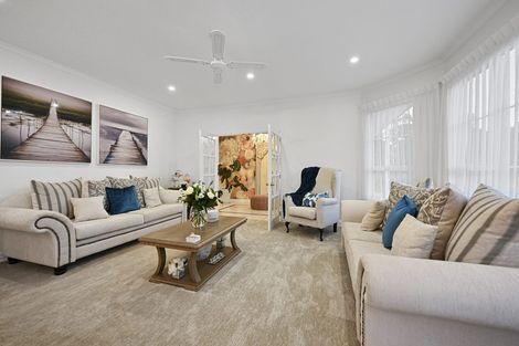 Photo of property in 27 Almond Grove, Greenhithe, Auckland, 0632