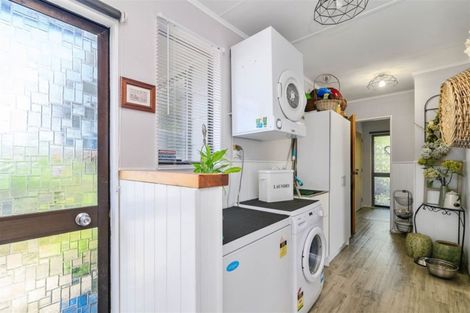 Photo of property in 48 Barnard Road, Fairy Springs, Rotorua, 3015