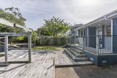 Photo of property in 3 Tui Road, Raumati Beach, Paraparaumu, 5032