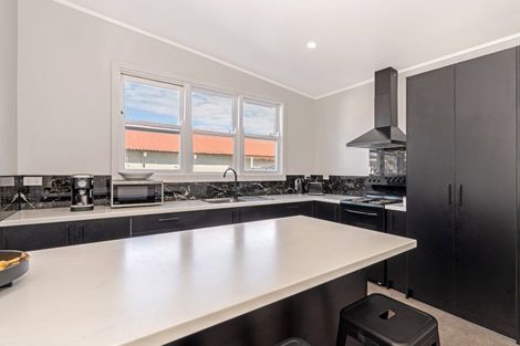 Photo of property in 11 Endcliffe Road, Kaiti, Gisborne, 4010