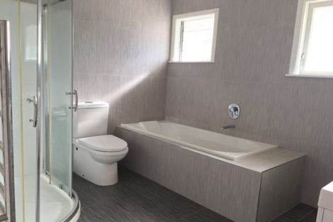 Photo of property in 12 Arahia Street, Northcote, Auckland, 0627