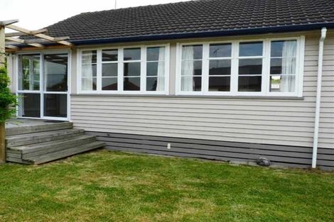 Photo of property in 1068 Heaphy Terrace, Fairfield, Hamilton, 3214