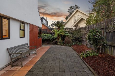 Photo of property in 20 Snowdon Road, Fendalton, Christchurch, 8052