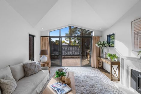 Photo of property in 8 Church Lane, Merivale, Christchurch, 8014