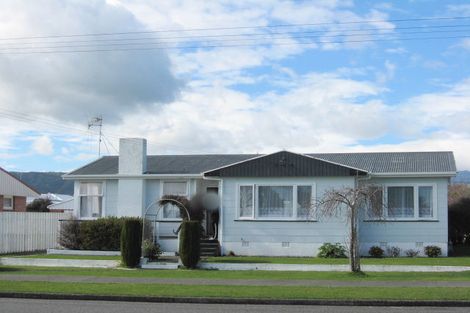 Photo of property in 34 Bartholomew Road, Levin, 5510