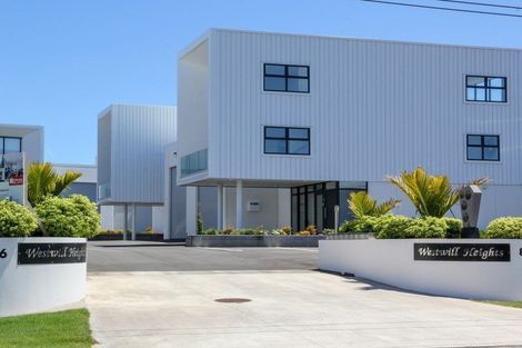 Photo of property in 8/86 Hurlstone Drive, Waiwhakaiho, New Plymouth, 4312