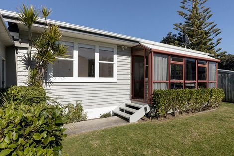 Photo of property in 1120b Papamoa Beach Road, Papamoa Beach, Papamoa, 3118