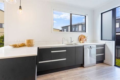 Photo of property in 7 Frank Gill Road, Hobsonville, Auckland, 0616