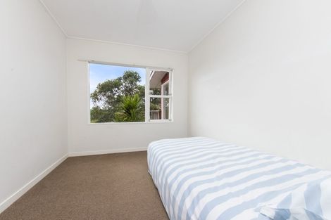 Photo of property in 6 Kia Ora Road, Beach Haven, Auckland, 0626