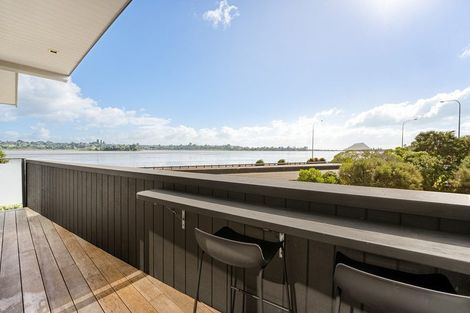 Photo of property in 144 Third Avenue, Tauranga, 3110