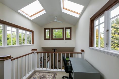 Photo of property in 38 Selwyn Road, Havelock North, 4130