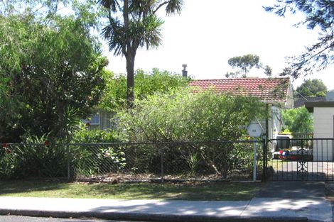 Photo of property in 63 Awaruku Road, Torbay, Auckland, 0630