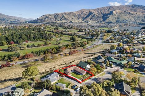 Photo of property in 12 Rob Roy Lane, Wanaka, 9305