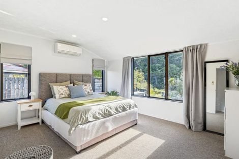 Photo of property in 9 Glendawn Place, Bayview, Auckland, 0629