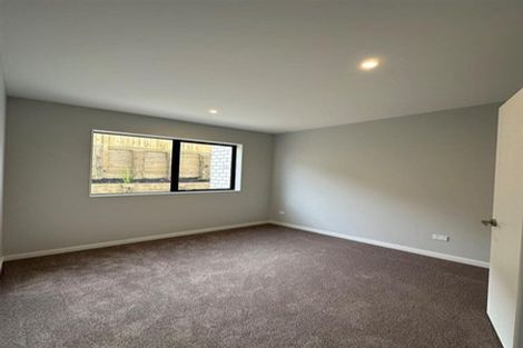 Photo of property in 13 Lumber Rise, Swanson, Auckland, 0614