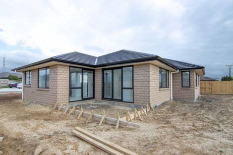 Photo of property in 25 Monaco Grove, Fitzherbert, Palmerston North, 4410