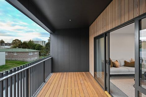 Photo of property in 3/3 Vesty Avenue, Hillcrest, Hamilton, 3216