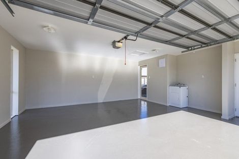 Photo of property in 144d High Street, Oxford, 7430