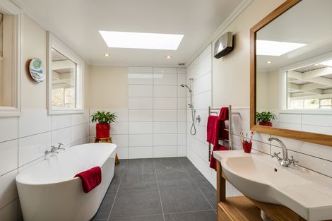 Photo of property in 27 Harbour Terrace, Careys Bay, Port Chalmers, 9023