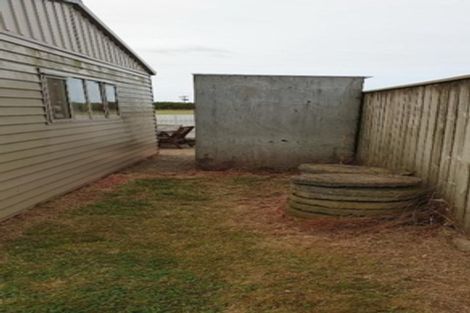 Photo of property in 20 Kaharoa Road, Patea, 4597