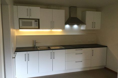 Photo of property in 20a Garadice Road, Rothesay Bay, Auckland, 0630