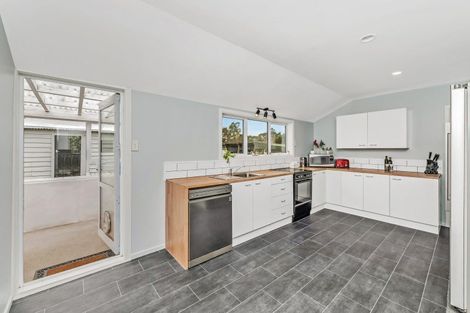 Photo of property in 98 Searles Road, Sheffield, 7580