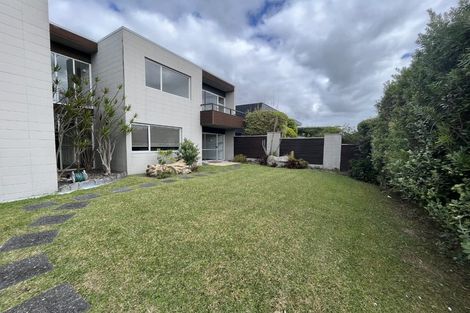 Photo of property in 1/42 Rothesay Bay Road, Rothesay Bay, Auckland, 0630
